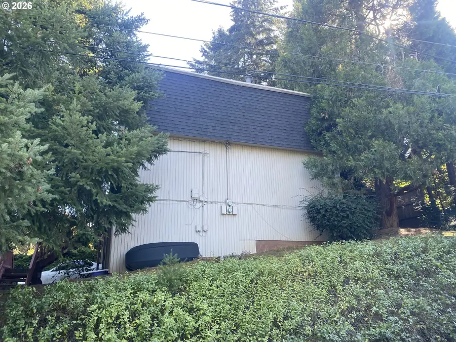 3120 W 19th Ave, Eugene, OR 97405 - #3