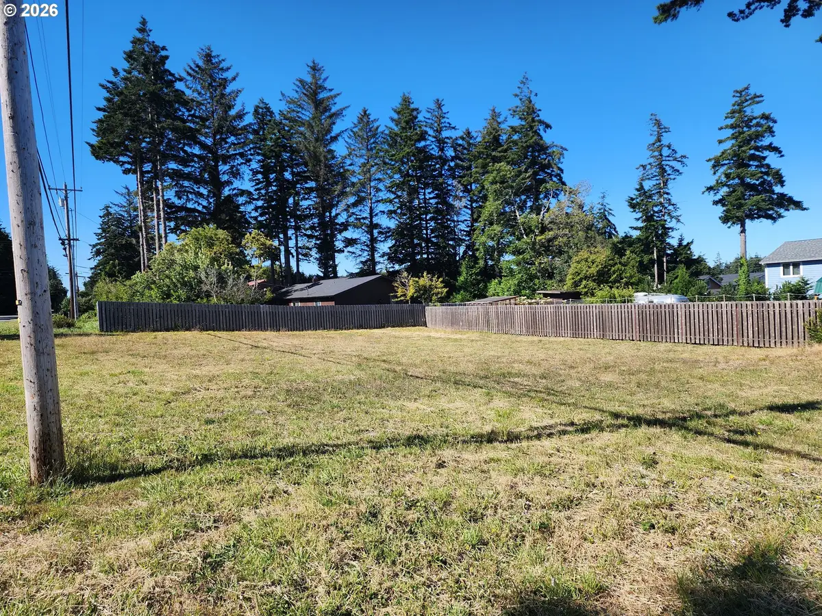 Twentieth St, Port Orford, OR 97465 - #1
