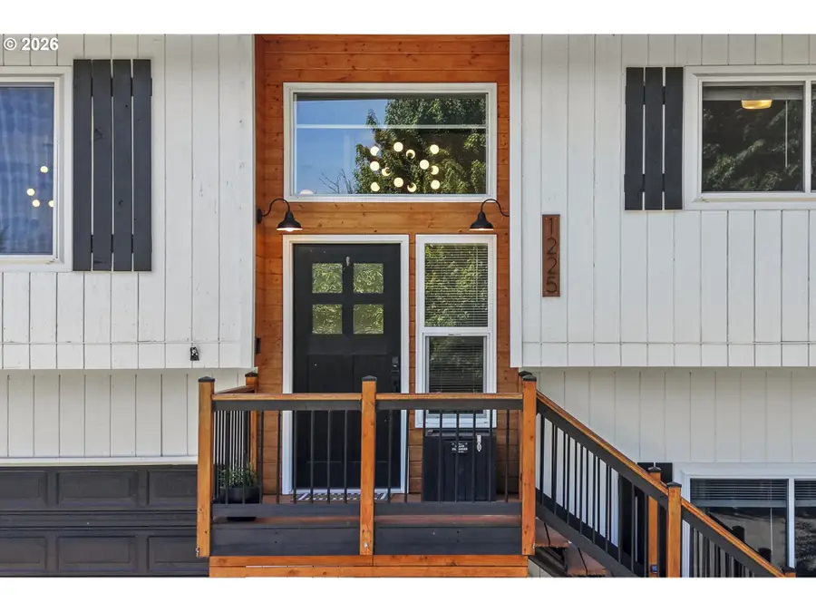 1225 SE Chapman Ave, Troutdale, OR 97060 - #2