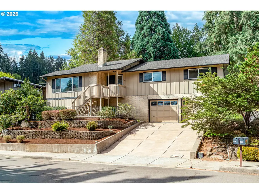 1760 Graham Dr, Eugene, OR 97405 - #2