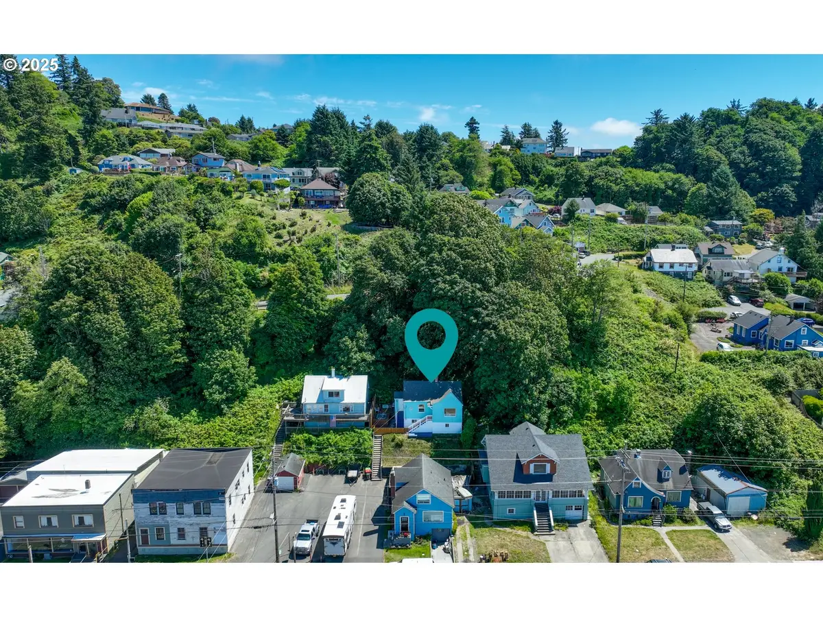 435 W Marine Dr, Astoria, OR 97103 - Image #1