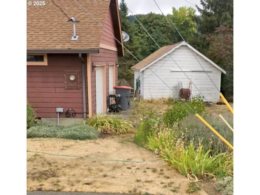 243 SE Harney St, Sheridan, OR 97378 - Image #3