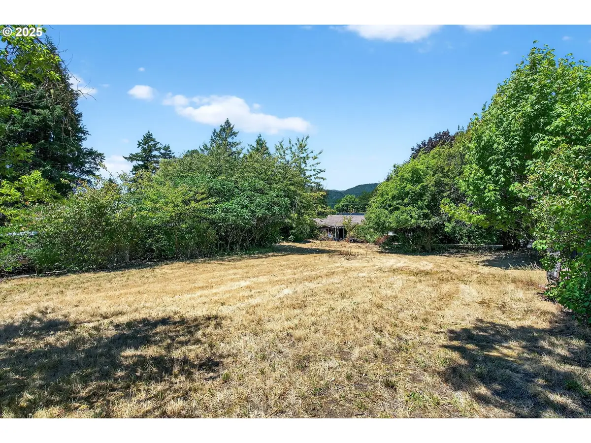 919 Lakeside Way, North Bonneville, WA 98639 - #1