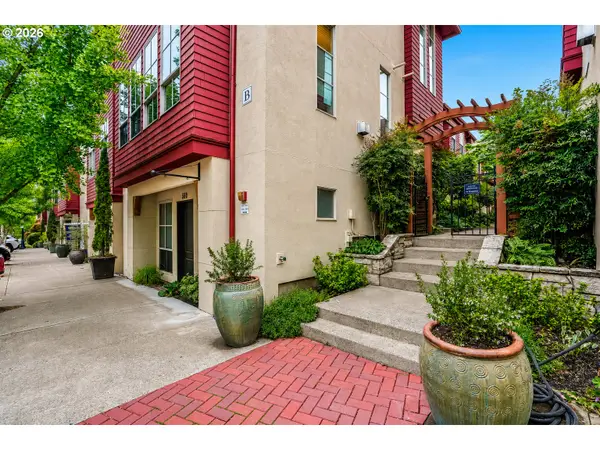 562 2nd St, LakeOswego, OR 97034