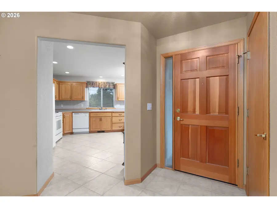 119 Lilly Ct, Sutherlin, OR 97479 - #3