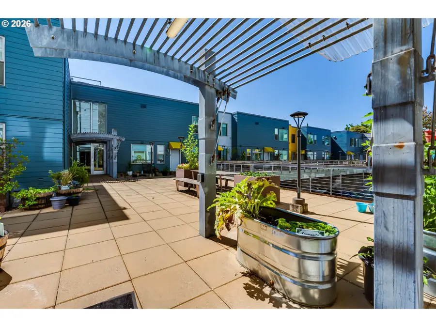 265 W 8th Ave, Eugene, OR 97401 - #3