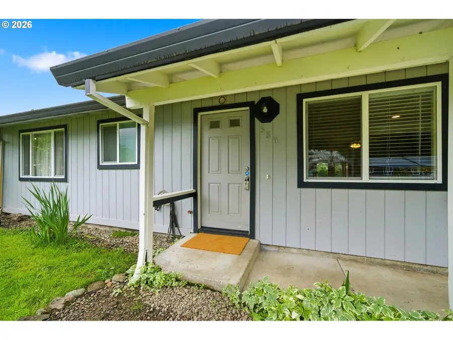 550 E 7th St, La Center, WA 98629 - #2