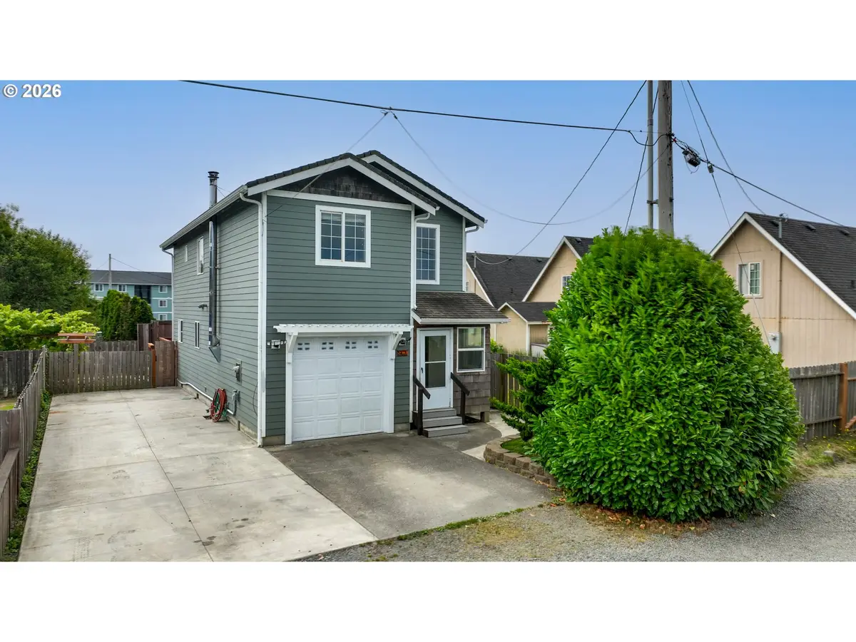861 K Ave, Seaside, OR 97138 - #1