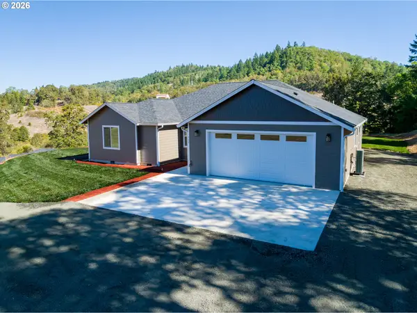 367 Karenza Ln, Roseburg, OR 97471
