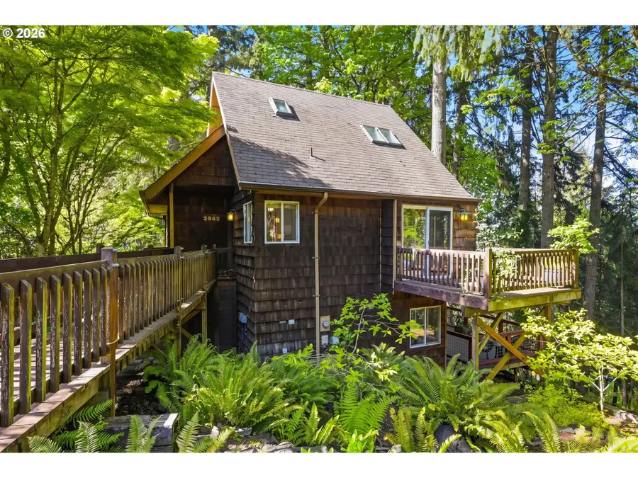 2942 Riverview St, Eugene, OR 97403 - #2
