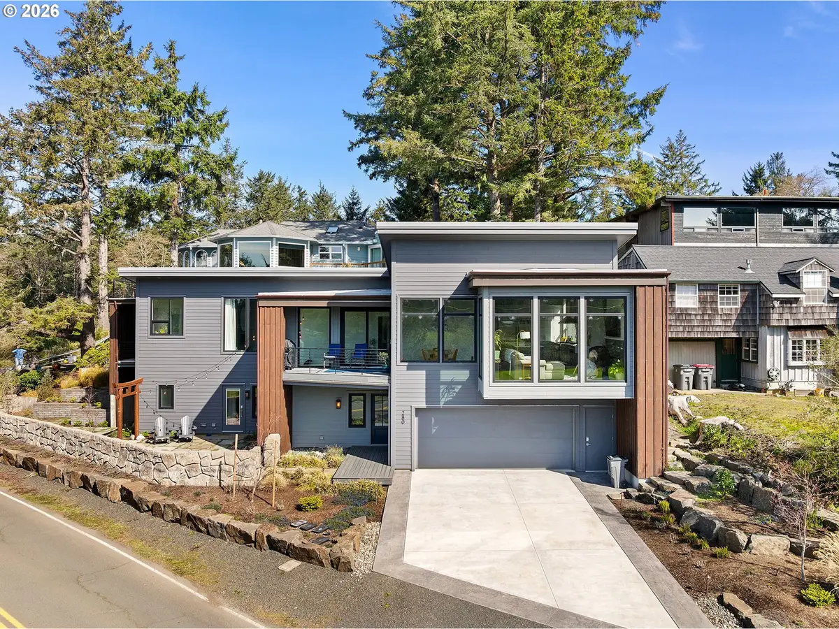 280 E 5th Ave, Cannon Beach, OR 97110 - #1