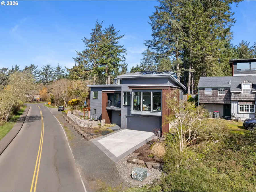 280 E 5th Ave, Cannon Beach, OR 97110 - #3