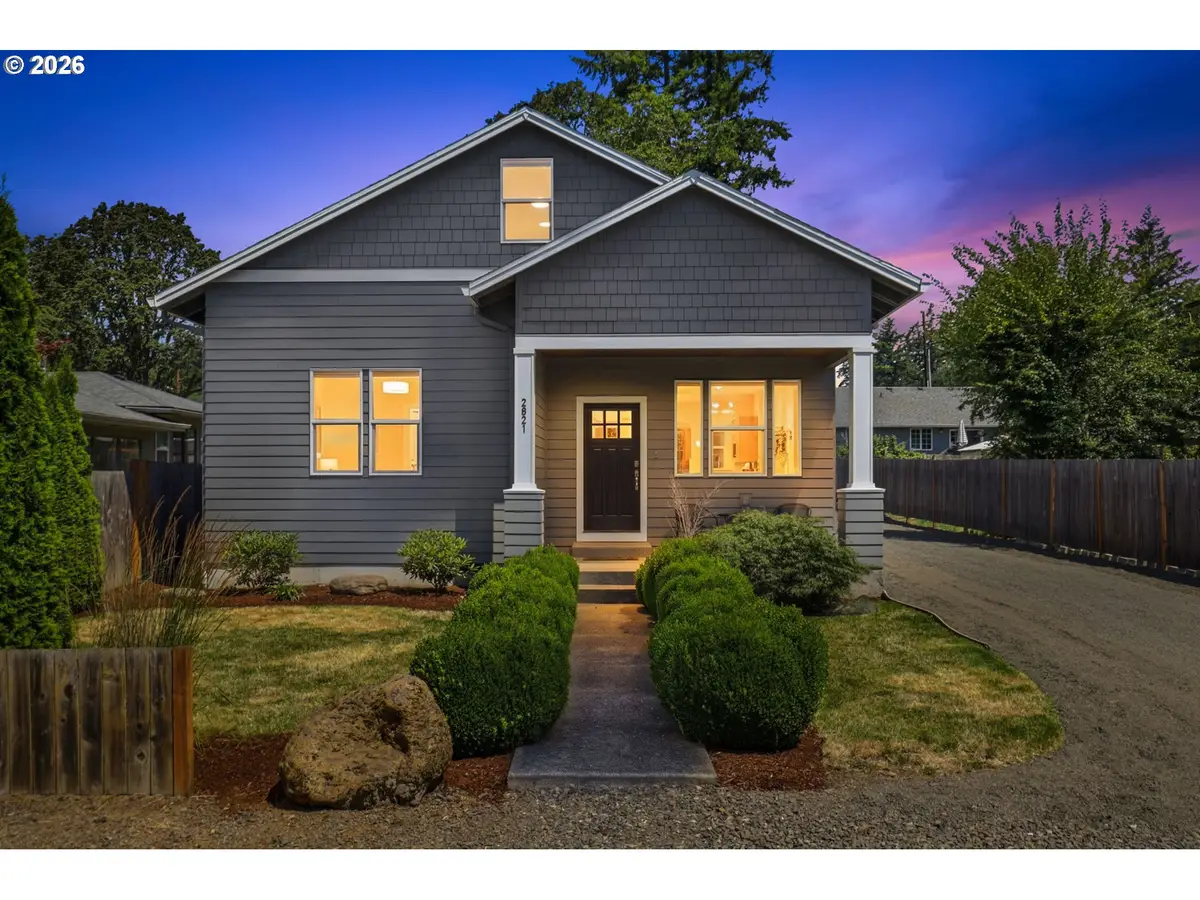 2821 G Dr, Washougal, WA 98671 - #1