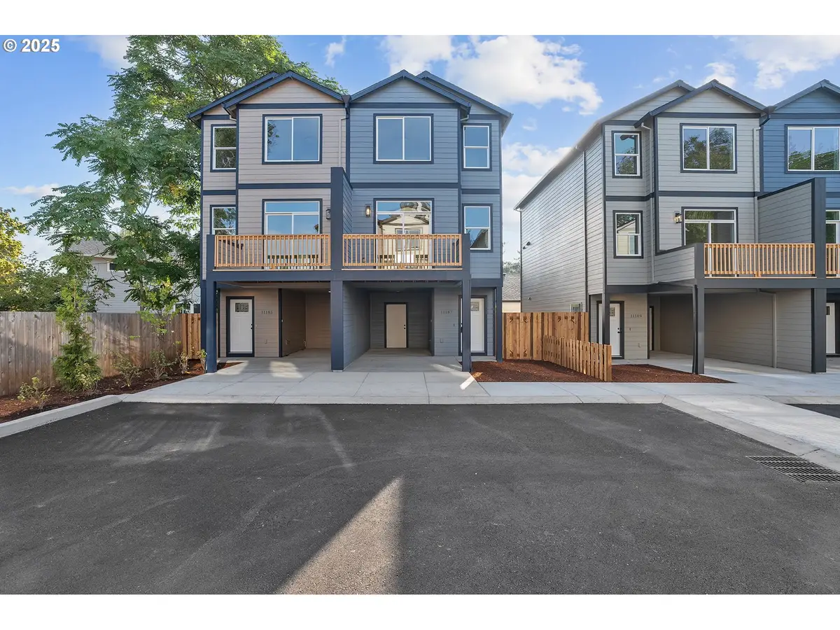 11187 SE Stark St, Portland, OR 97216 - Image #1