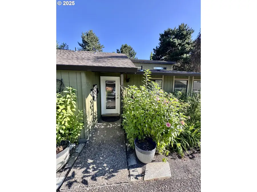 9020 SW 130th Ave, Beaverton, OR 97008 - Image #2