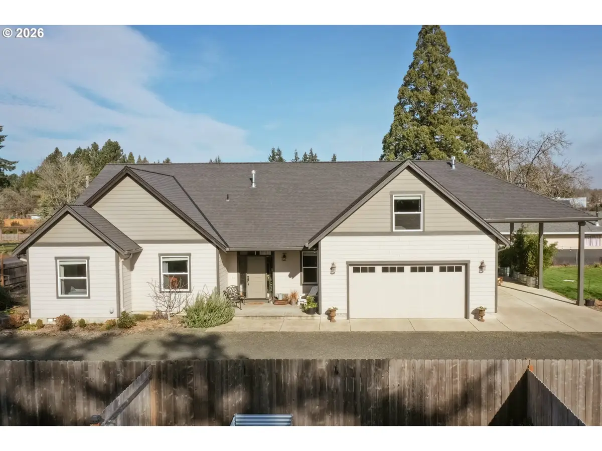 350 SE Hawthorne Ave, Dallas, OR 97338 - Image #1