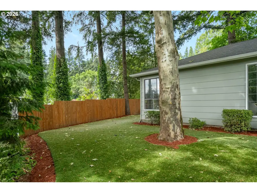 10165 SW Walker Rd, Beaverton, OR 97005 - #3
