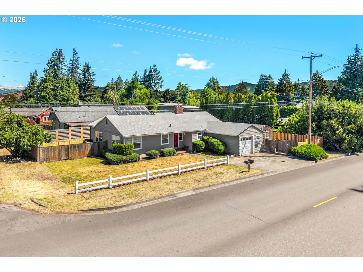 1612 Belmont Ave, Hood River, OR 97031 - #1