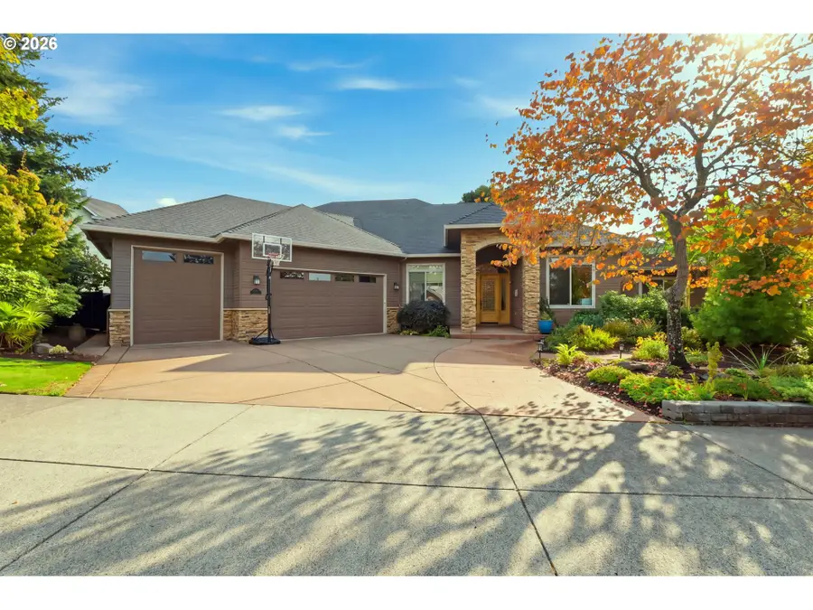 2834 Blacktail Dr, Eugene, OR 97405 - #2