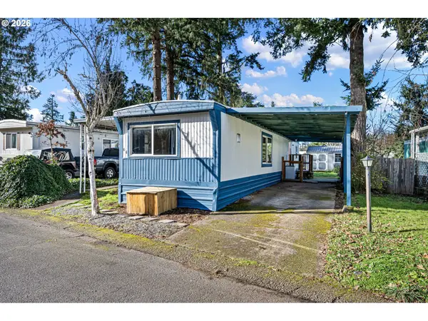 33838 E River Dr, Creswell, OR 97426