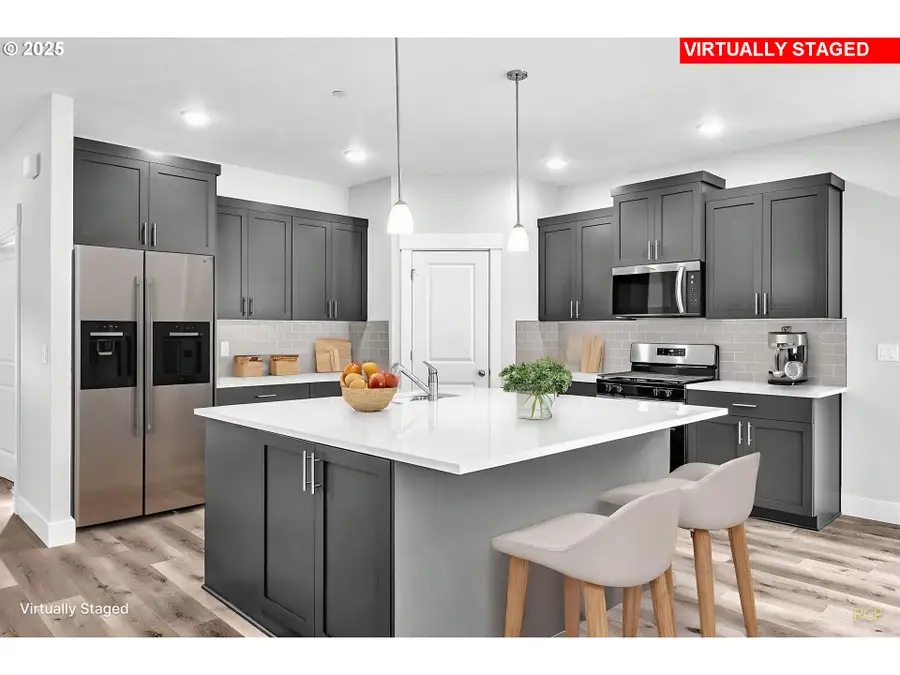 781 Riley Dr, Silverton, OR 97381 - Image #3