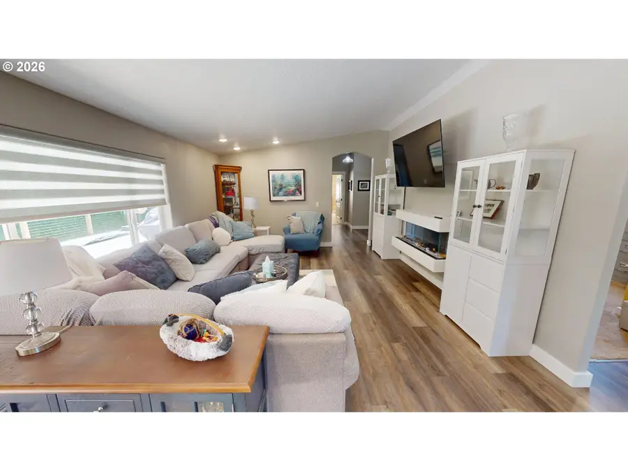 30339 Hillside Ter, Wedderburn, OR 97444 - #3