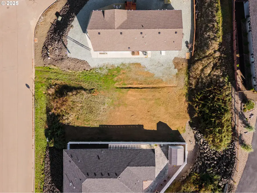 411 Clark St, Tri City, OR 97457 - Image #2