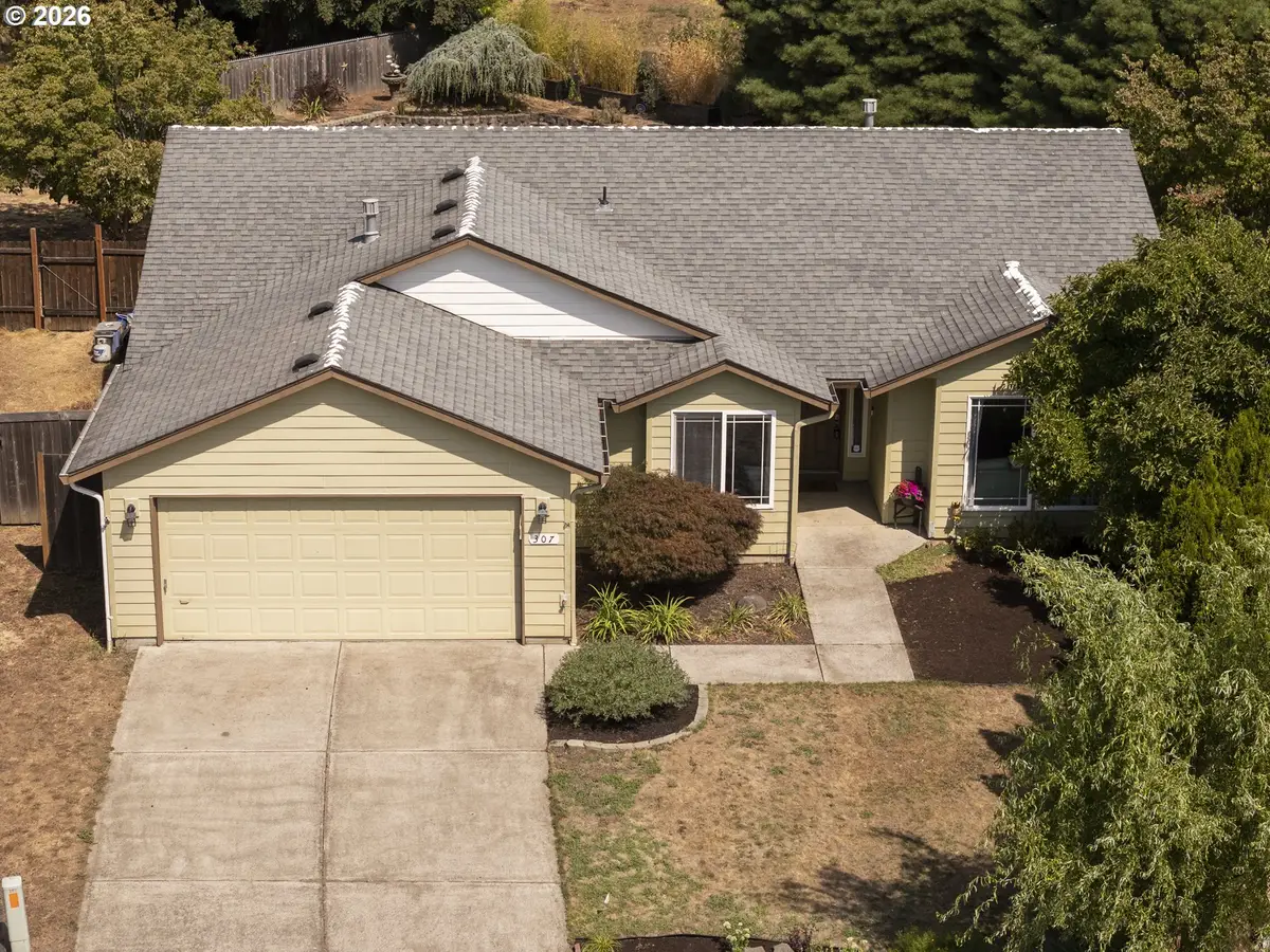 307 SE 99th Ct, Vancouver, WA 98664 - #1
