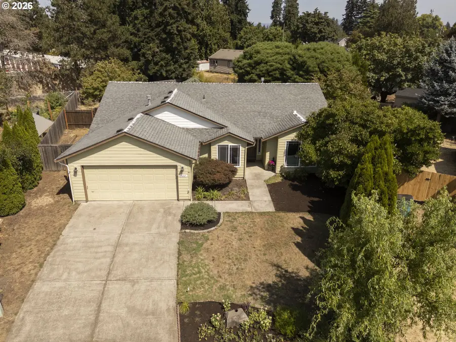 307 SE 99th Ct, Vancouver, WA 98664 - #2