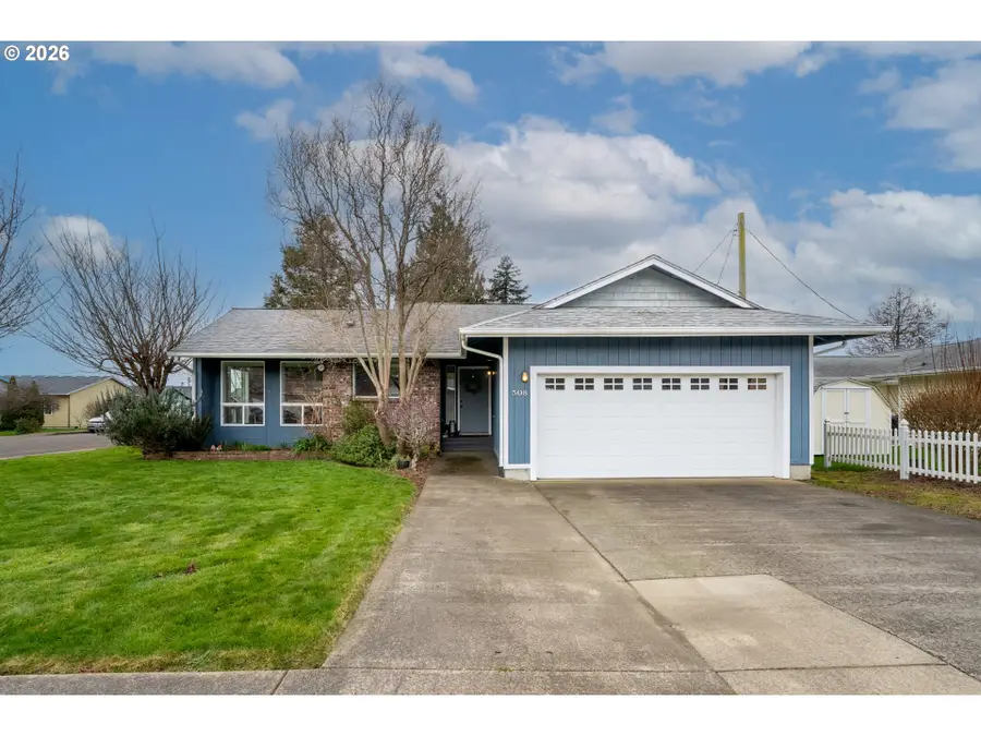 508 Linden Dr, Tillamook, OR 97141 - #2