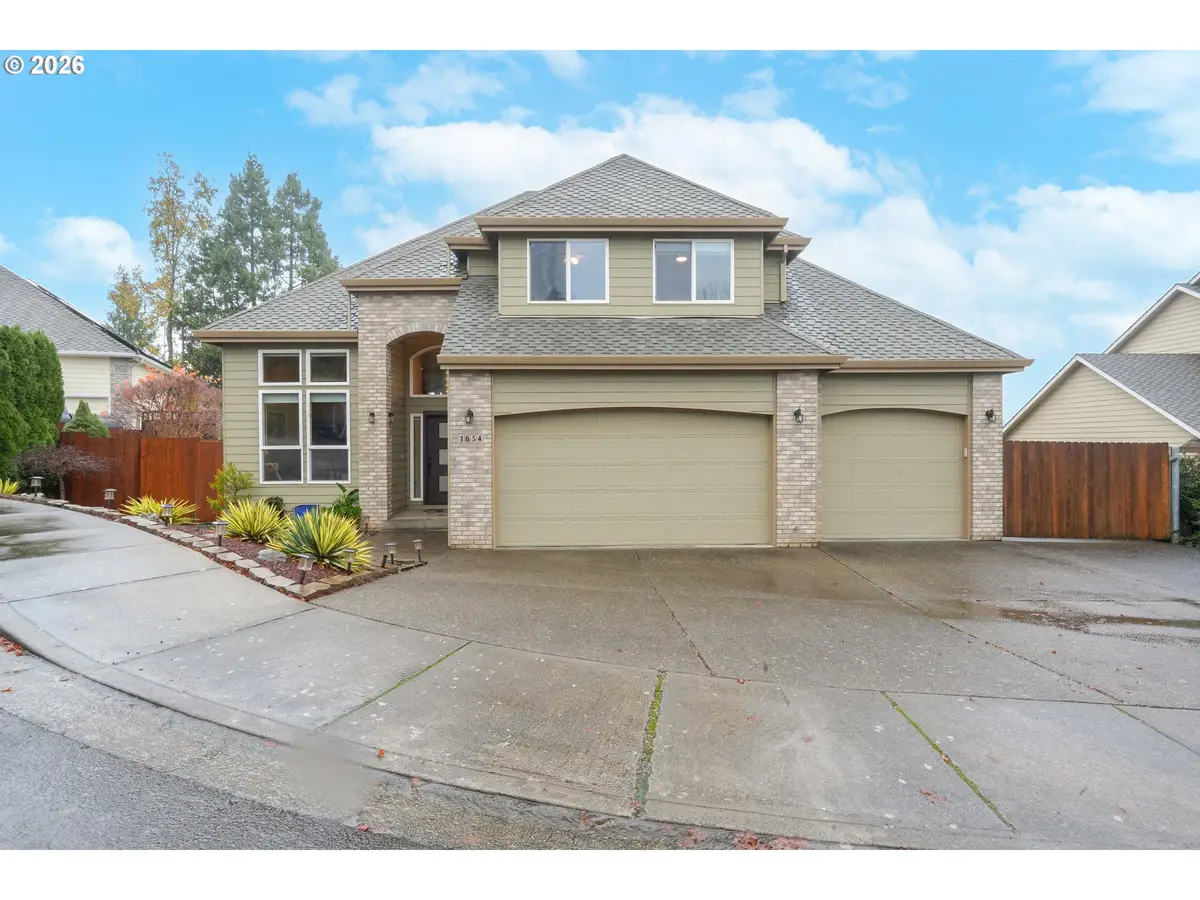 1654 Pelican Ct, Salem, OR 97304 - Image #1