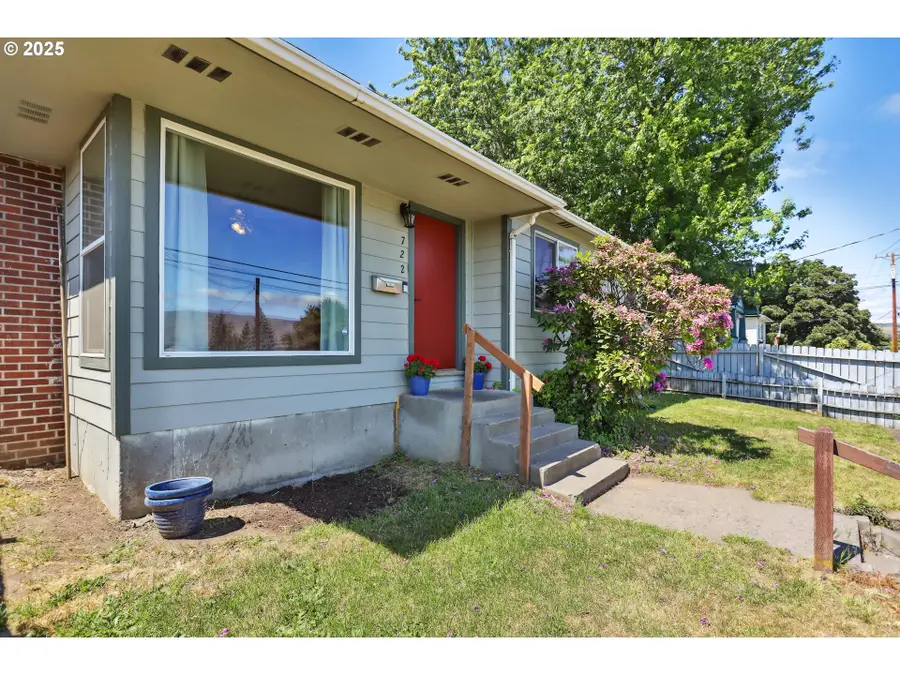722 E 14th St, The Dalles, OR 97058 - Image #3