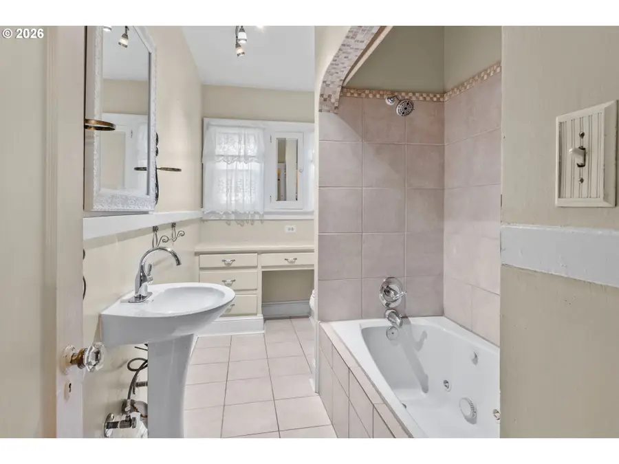 2144 N Webster St, Portland, OR 97217 - #3