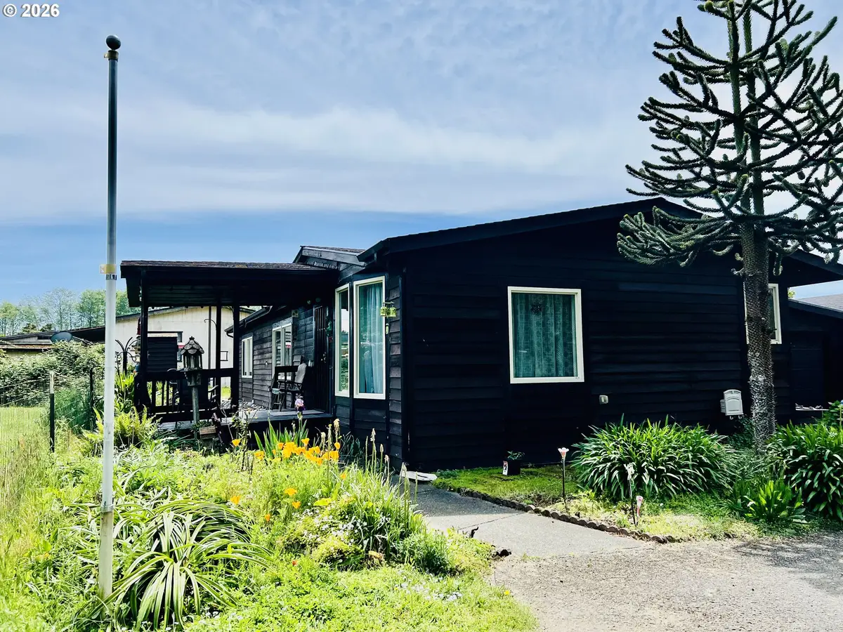 16063 Driftwood Ln #10, Brookings, OR 97415 - #1