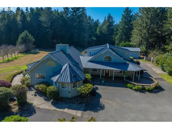 56008 Spring Creek Rd, Bandon, OR 97411