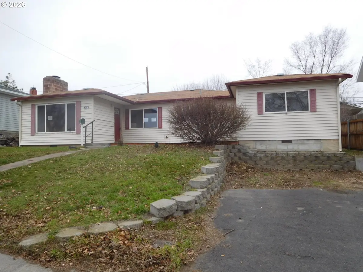 1414 SW 24th St, Pendleton, OR 97801 - #1