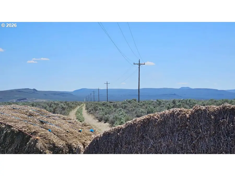 Off Christmas Valley Hwy #700-701, Silver Lake Fort Rock, OR 97641 - #3