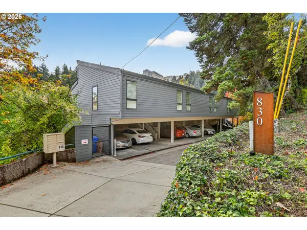 830 SW Broadway Dr #8, Portland, OR 97201