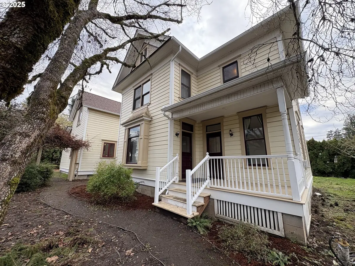 430 W Water St, Stayton, OR 97383 - Image #1