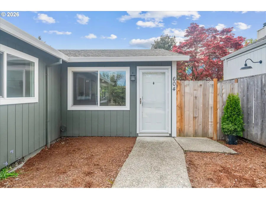 602 S Vermont St, Portland, OR 97219 - #2