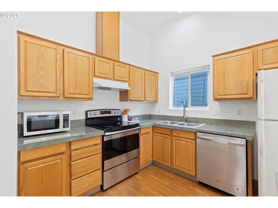 6138 SE Luna Way, Hillsboro, OR 97123 - Image #2