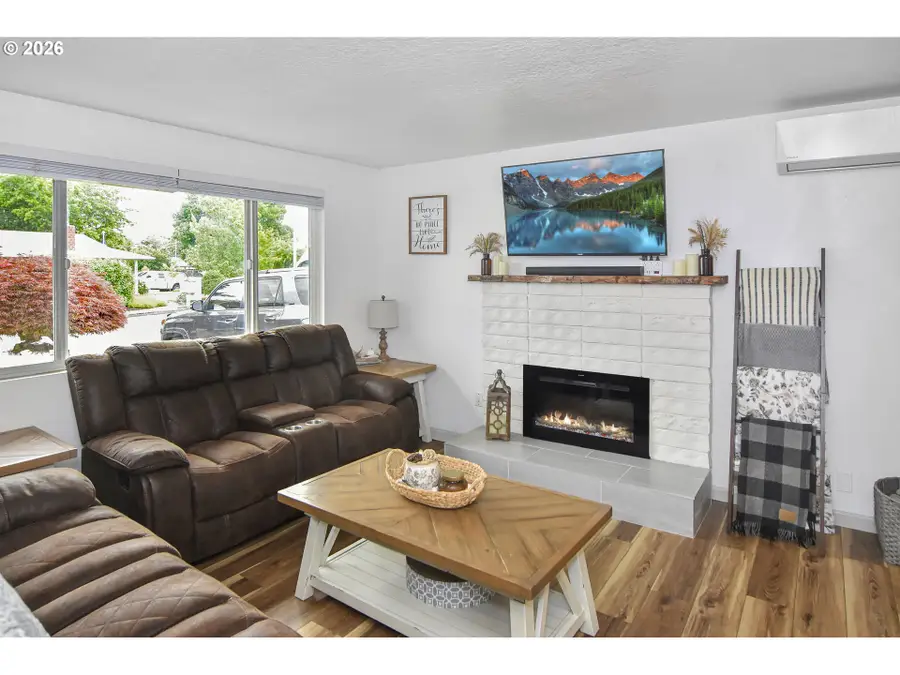876 Welcome Way, Eugene, OR 97402 - #3