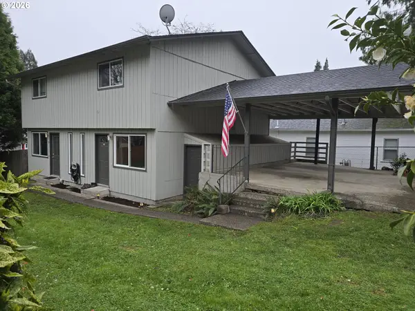 922 NW Greeley St, Camas, WA 98607