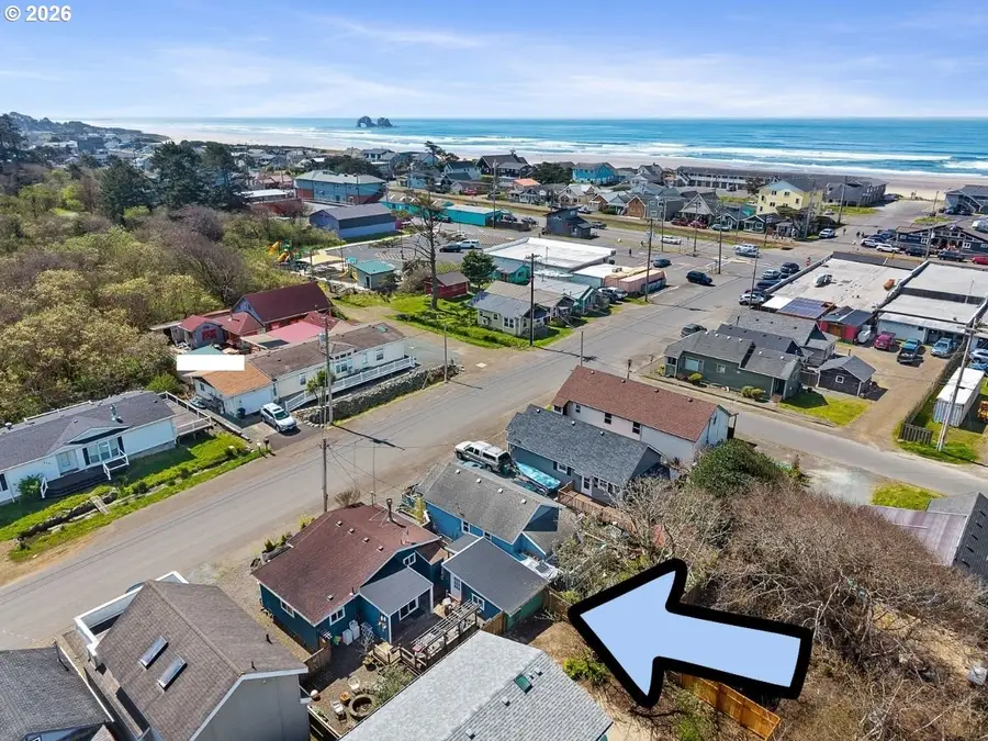 211 S 2nd Ave, Rockaway Beach, OR 97136 - #2