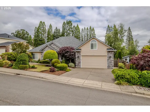 1371 Ranier Loop Nw, Salem, OR 97304
