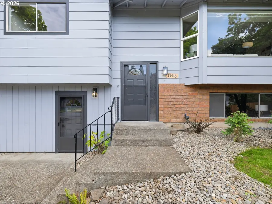 13416 Eastborne Dr, Oregon City, OR 97045 - #3