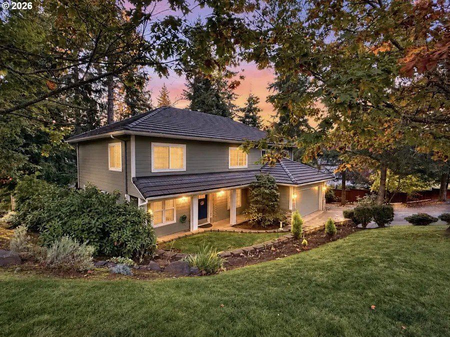 3293 Southview Dr, Eugene, OR 97405 - #3