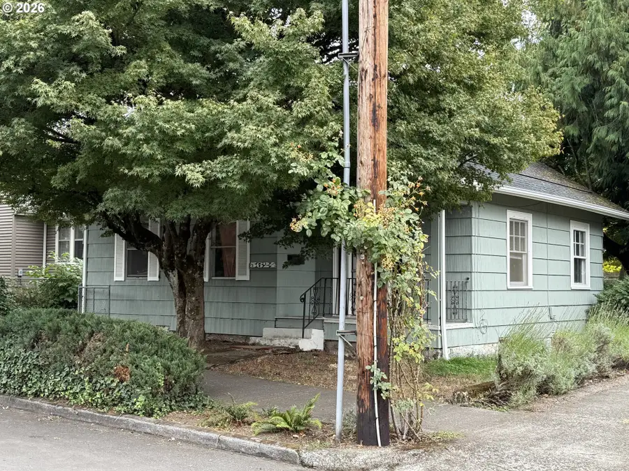 5624 SE Ankeny St, Portland, OR 97215 - #2