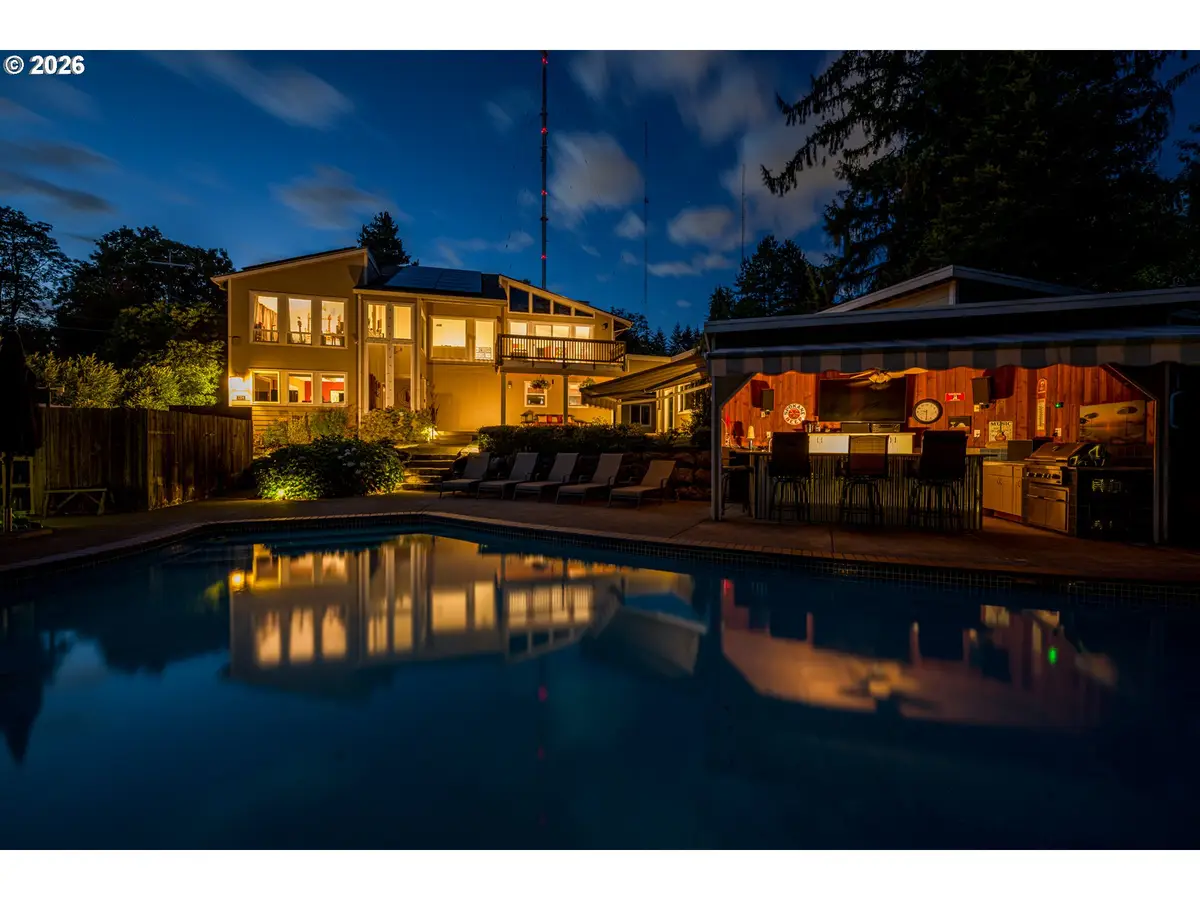 1334 SW 57th Ave, Portland, OR 97221 - #1