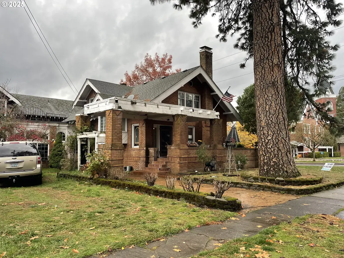 401 S College St, Newberg, OR 97132 - Image #1